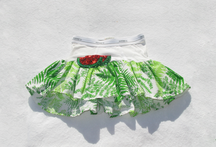 http://www.newyorkcouture.net/sold/2016salewatermelonfernskirt.jpg