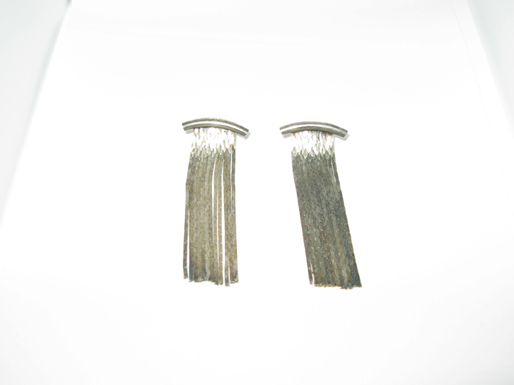 http://newyorkcouture.net/sold/silver925dangleearrings1.JPG