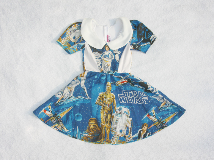 http://newyorkcouture.net/sold/starwarsdress1.jpg